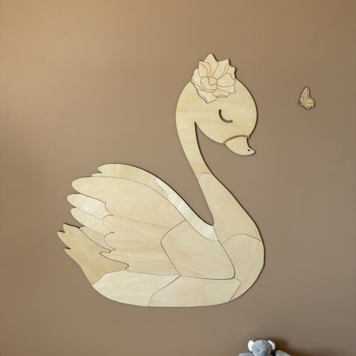 Camille le Cygne XL — décor mural en bois pour chambre d'enfant