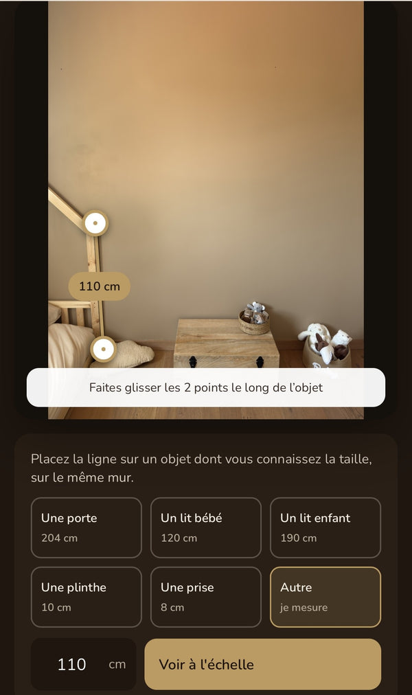 Mesurez un repère proche du mur (lit, commode)